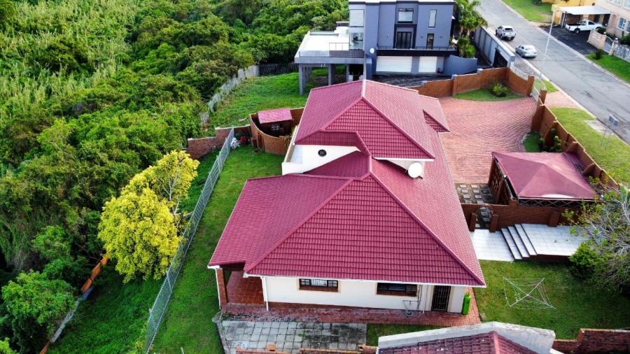 6 Bedroom Property for Sale in Baysville Eastern Cape
